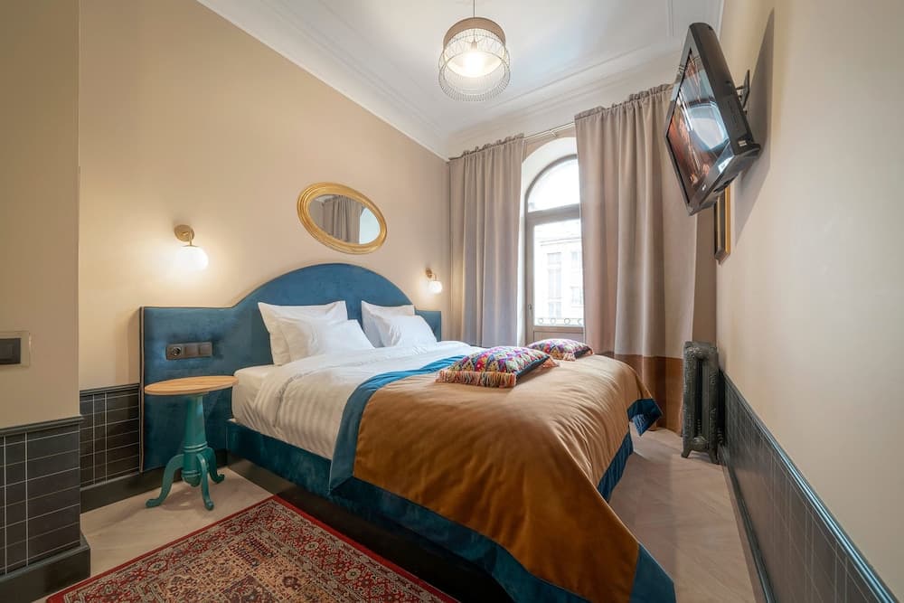 Greenwich By Friends