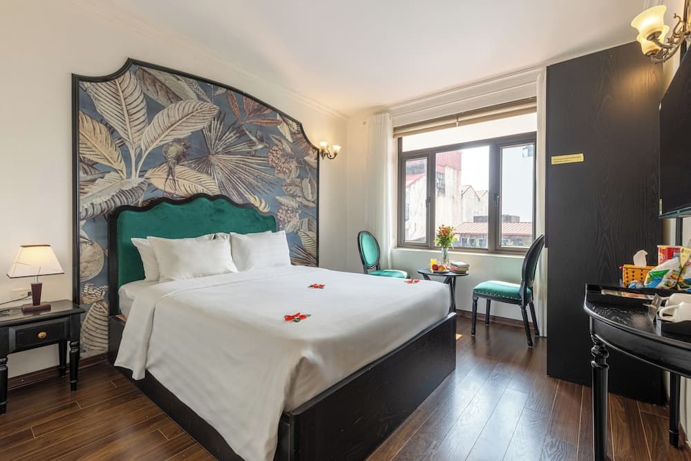 Hanoi House Hotel & Travel