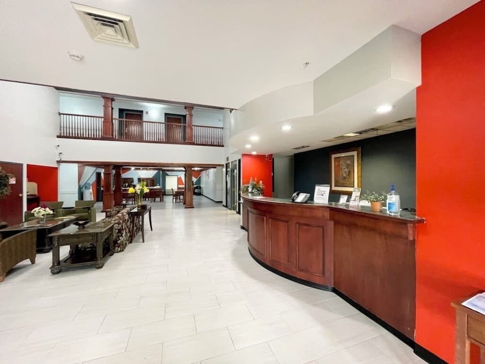 Grand Vista Hotel and Suites