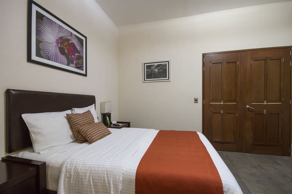 Monte León Hotel Boutique y Galería