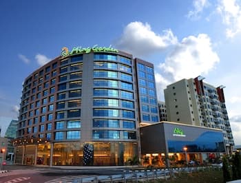 Ming Garden Hotel and Residences