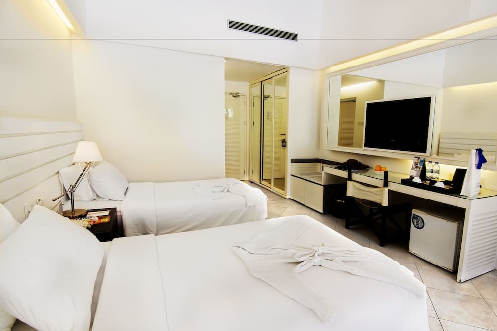 Nongsa Point Marina & Resort