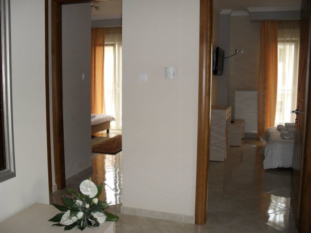 Kyknos De Luxe Hotel