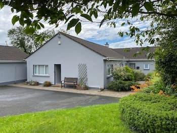 Elagh View Bed & Breakfast