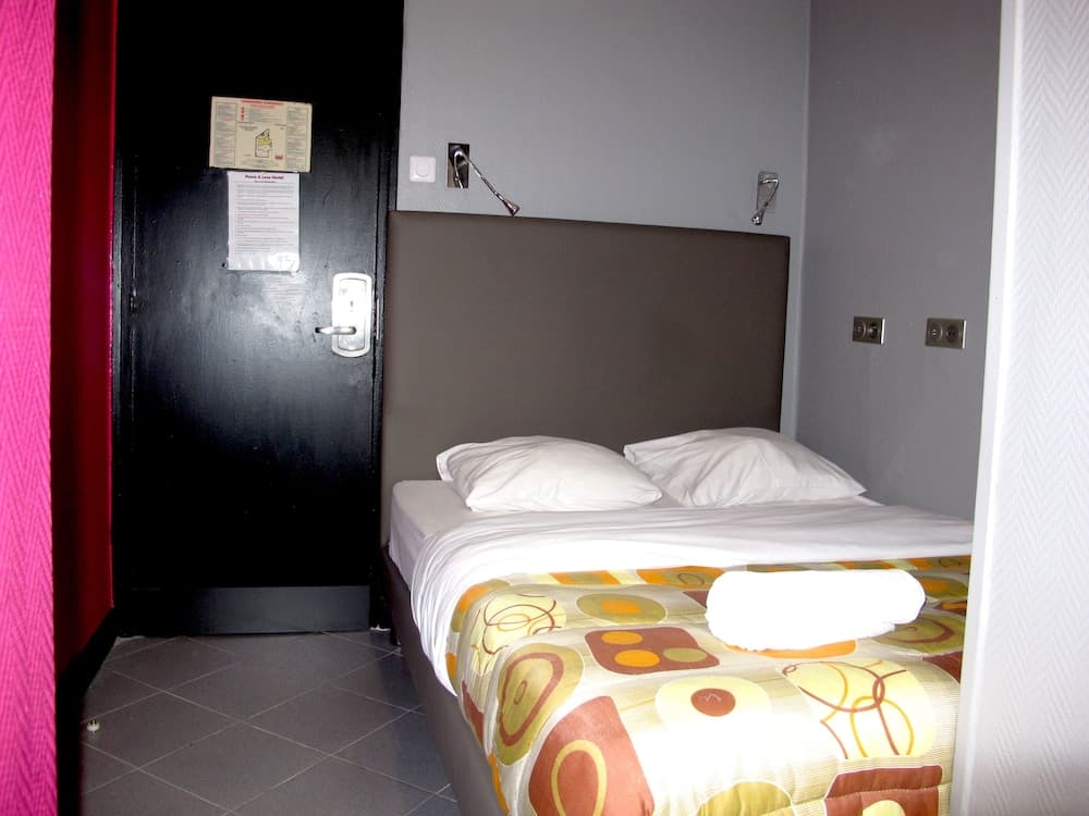 Peace & Love - Hostel