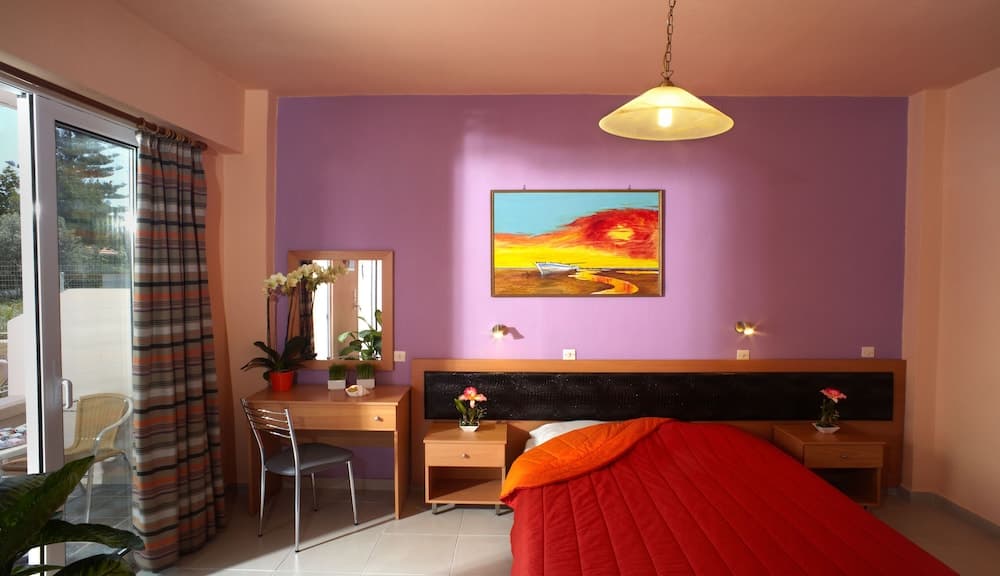 Marietta Hotel & Apartments