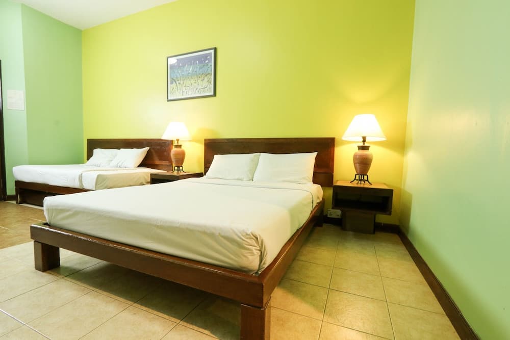 Bukit Merah Laketown Resort