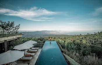 Munduk Moding Plantation - CHSE Certified