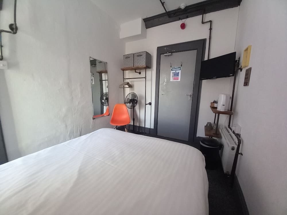 Vinnie's Family Hotel