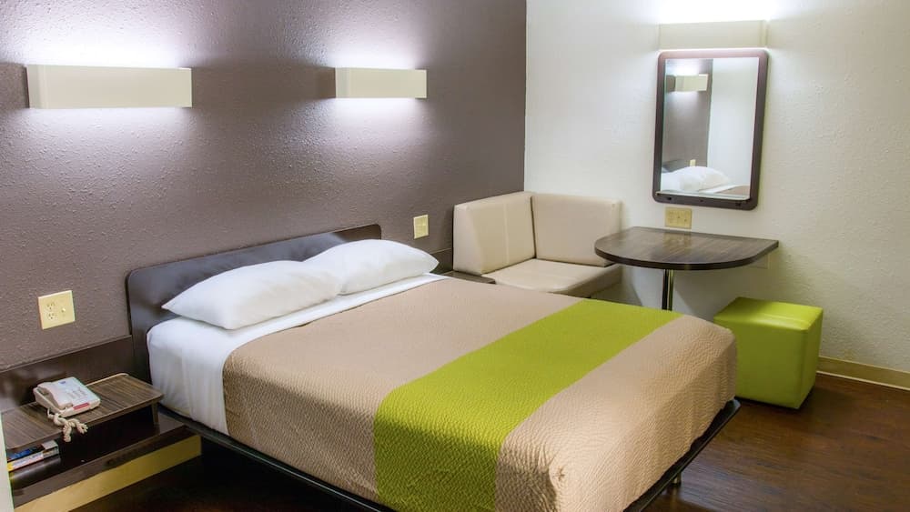 Studio 6 San Antonio, TX - Lackland AFB