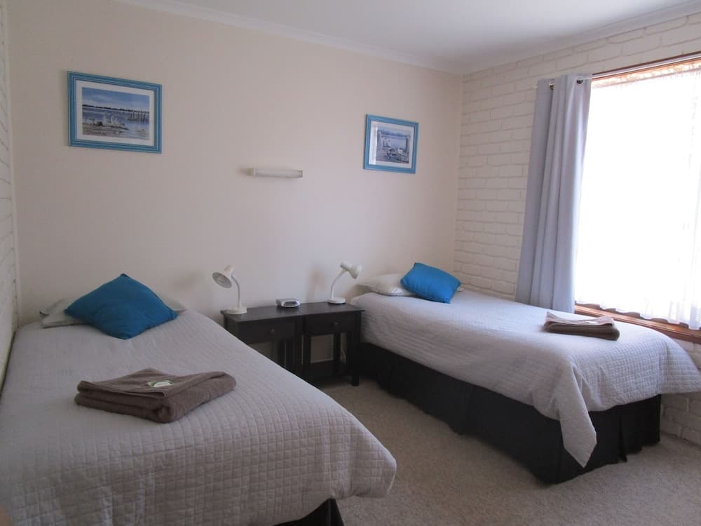 Harbour Lights Holiday Units