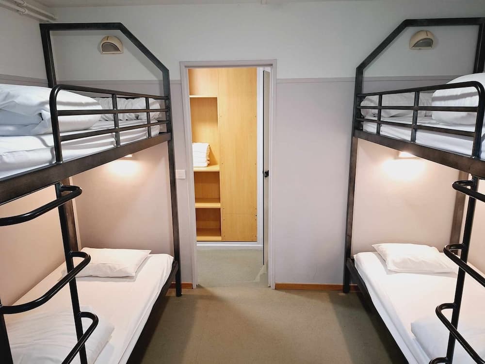 Cis De Champagne - Hostel