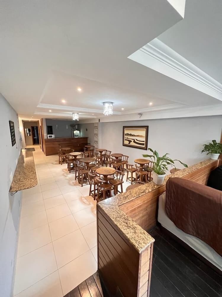 HMG Suites Inn Budget Rio