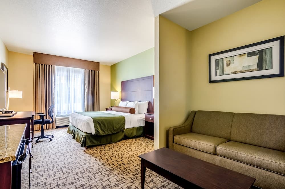 Cobblestone Inn & Suites - Carrington