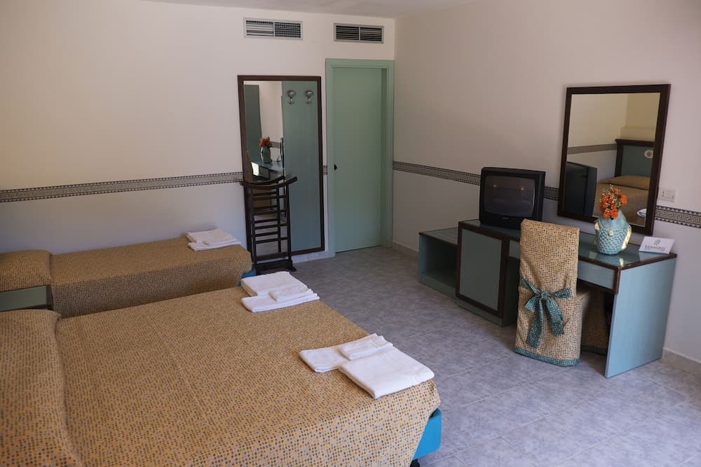 Hotel Club - Baia Dei Gigli