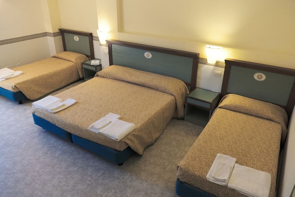 Hotel Club - Baia Dei Gigli