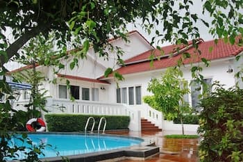 VietStar Resort & Spa