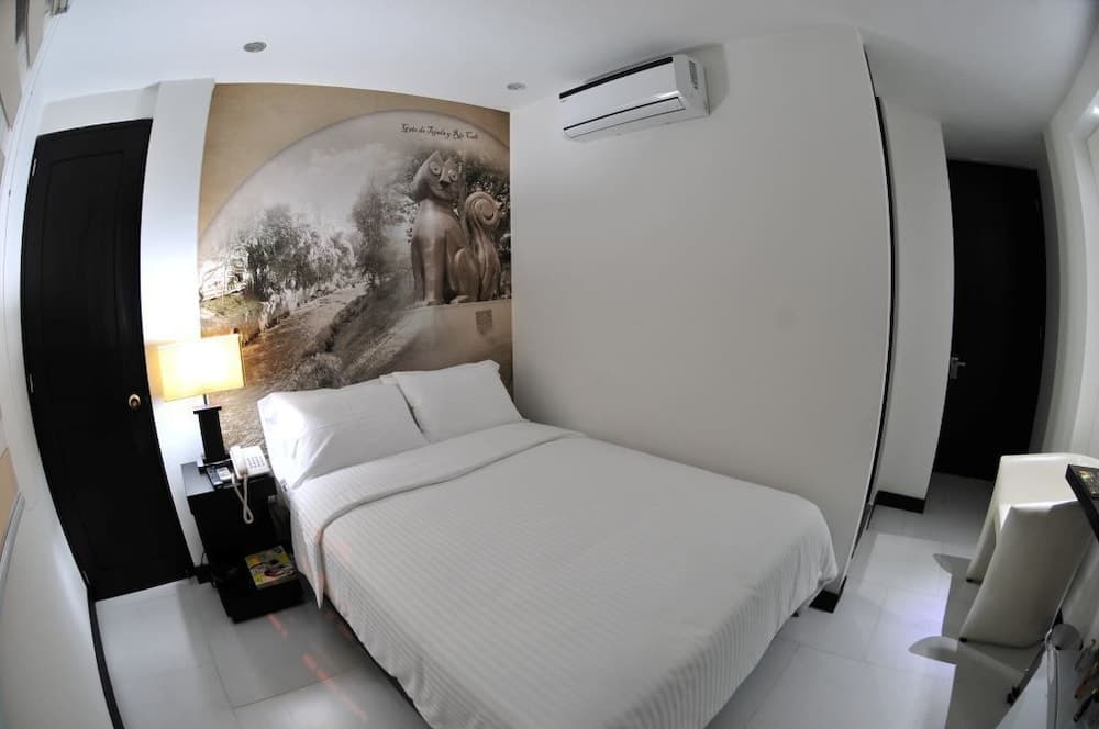 Hotel Puerta de San Antonio