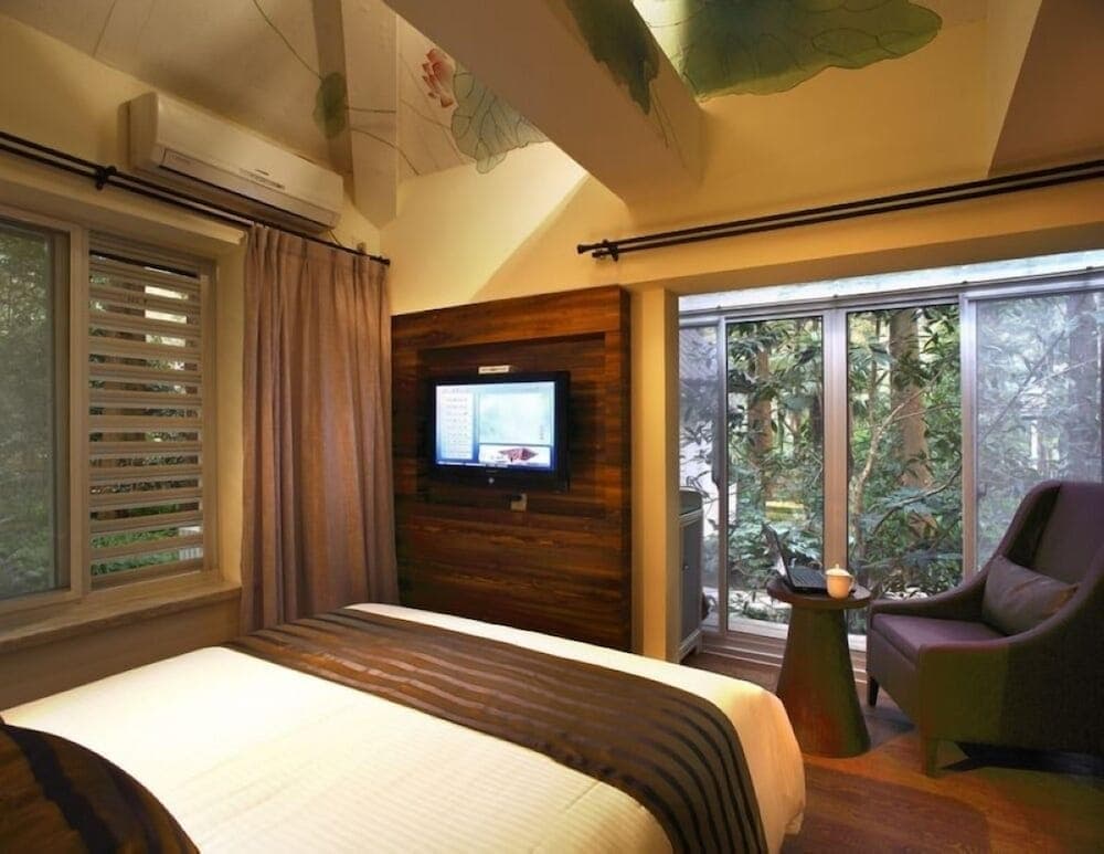 Lotus Glade 52 Hotel