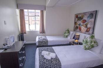 Hotel Waterloo & Backpackers