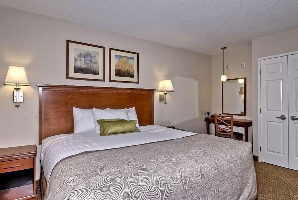 Candlewood Suites Burlington South by IHG