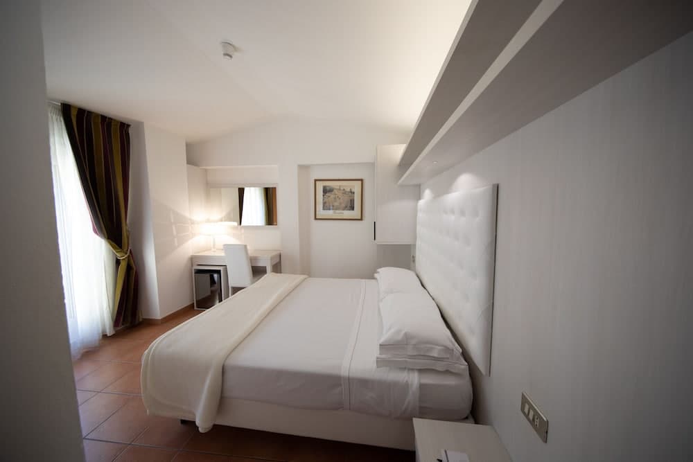 Albergo Rossini 1936 Small & Charming