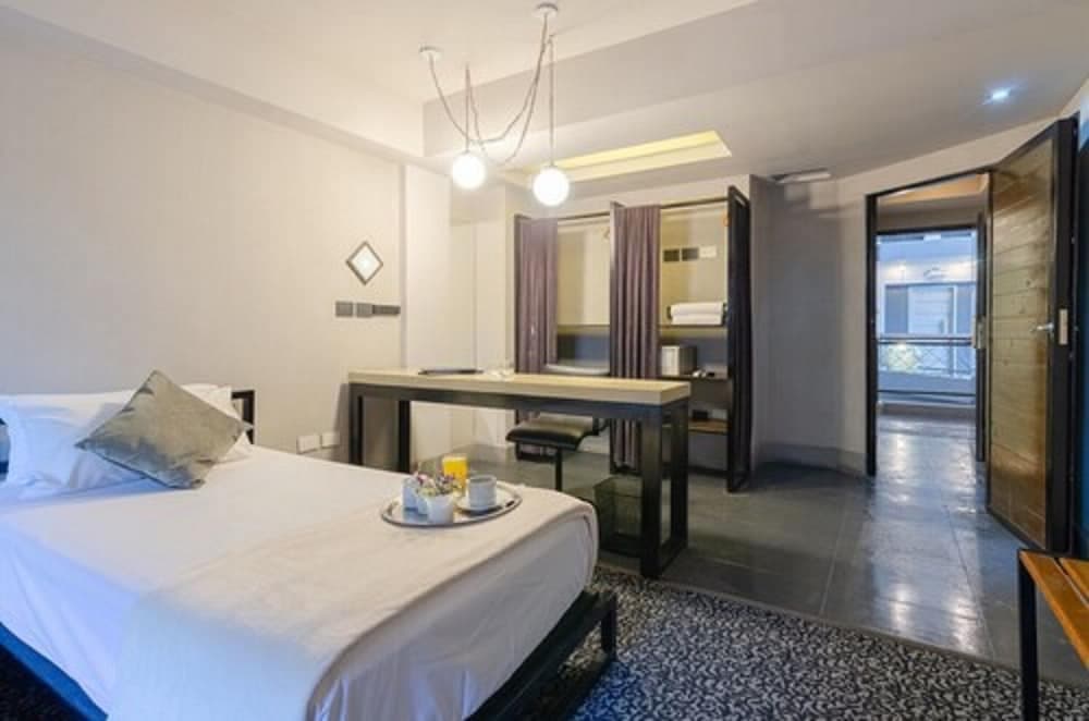 Prodeo Hotel & Lounge