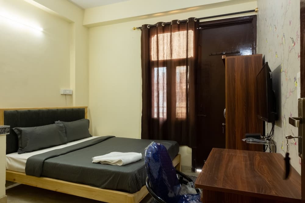 Eat Sleep Wander Studio Apartments