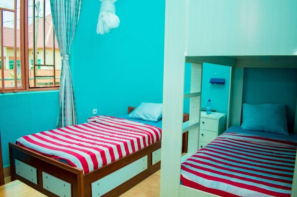 Transit House Airport