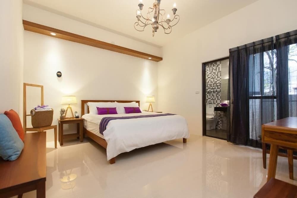 Professor's House 2198