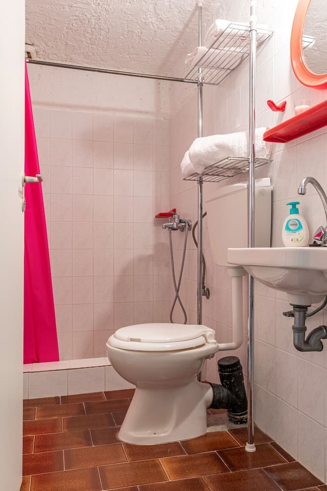 Cozy Summer Retreat - Perfect Location