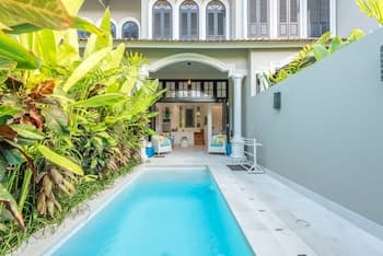 Villa Neno - CHSE Certified