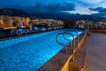 York Luxury Suites Medellín