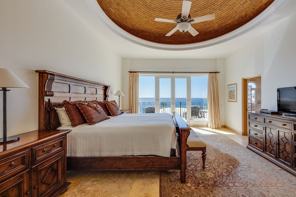 The Ultimate Holiday Villa in Cabo San Lucas With Private Pool and Close to the Beach, Cabo San Lucas Villa 1011