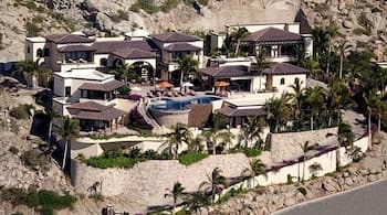 Mansion in Cabo San Lucas 1040