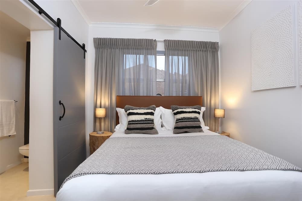 The Lookout Guest House