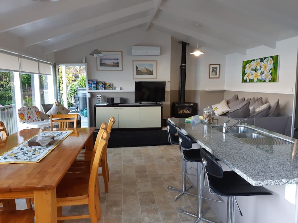 Water's Edge Holiday Homes