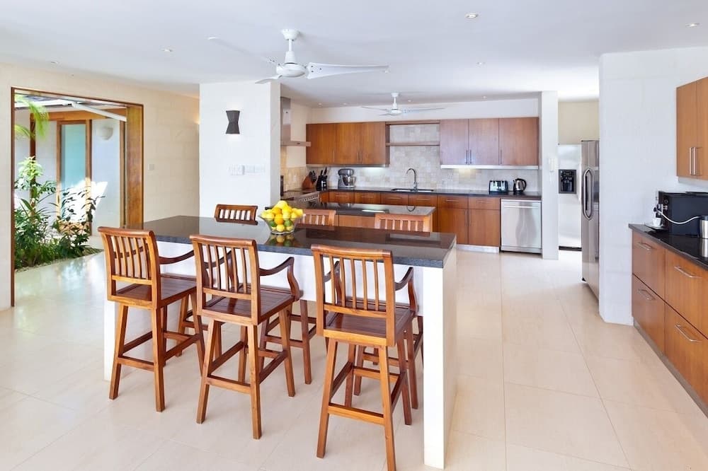 Tom Tom by Blue Sky Luxury