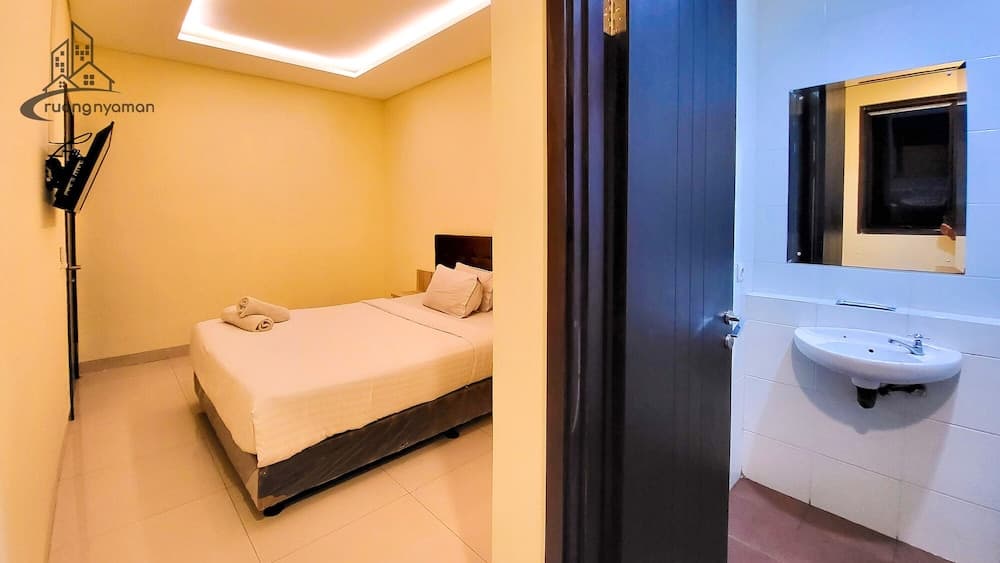 Ruang Nyaman at Regentown near ICE BSD