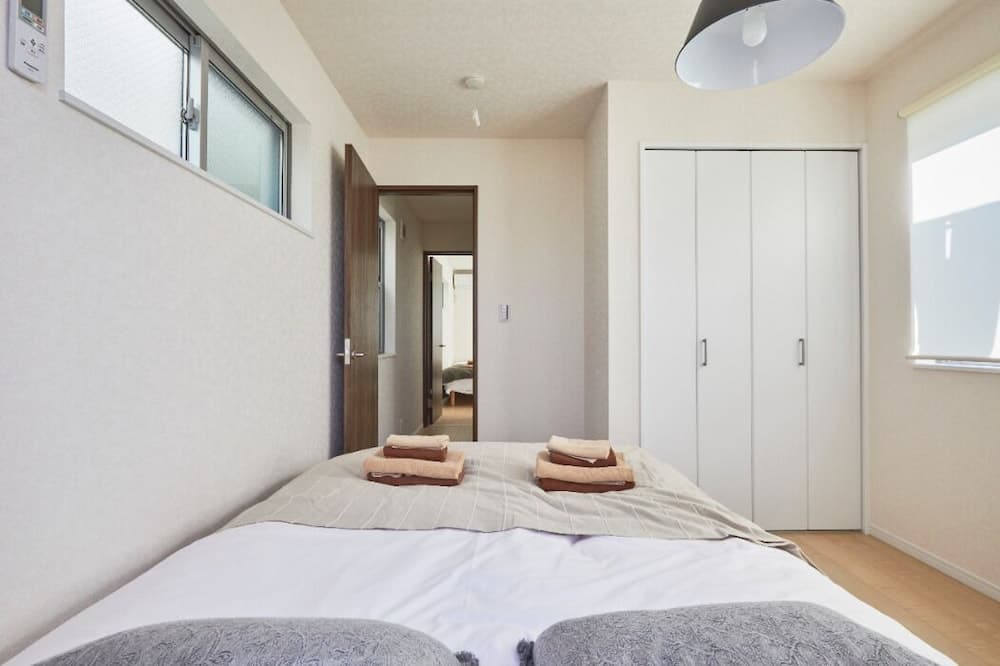 Kasai Guest House, 4min to Kasai Sta, Direct buses to Airport & Disney