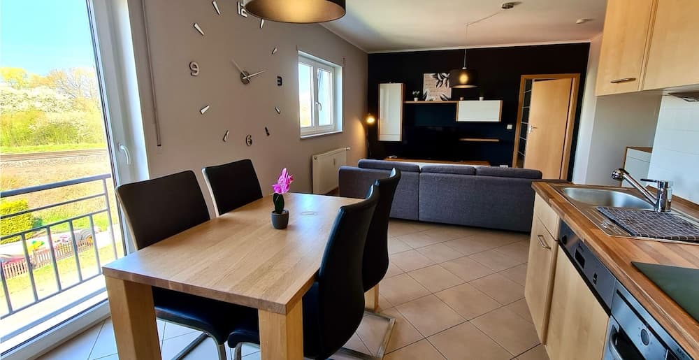 Fully Furnished Modern Condo