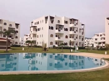 Mangle vue sur Piscine