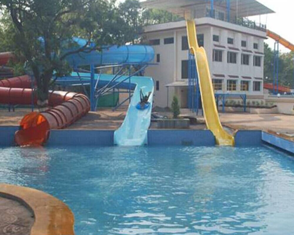 Hotel United 21 Retreat Lonavala