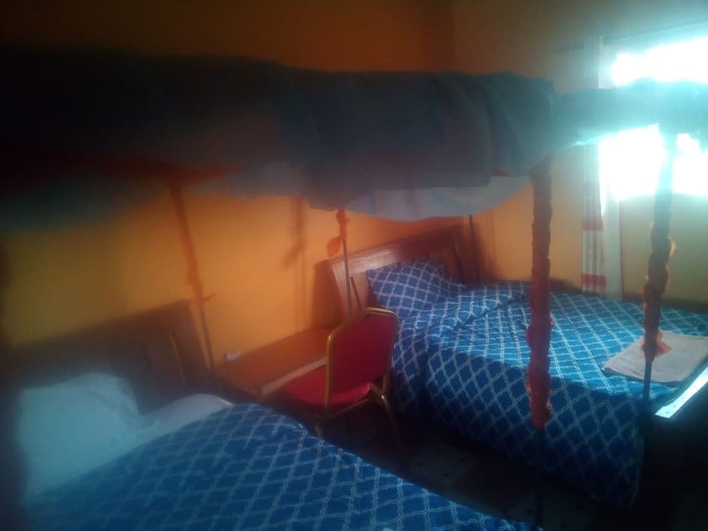 Kimbo Pefa Guest House