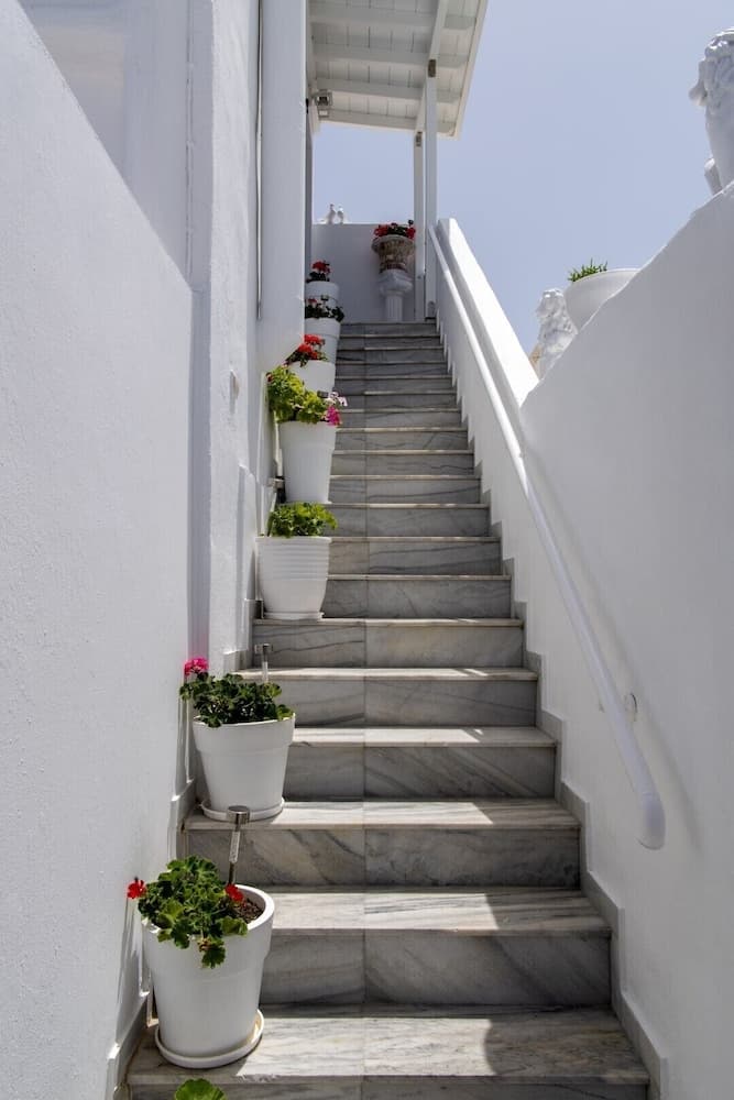 Ricos Two Bedroom Apartment - Naoussa Paros