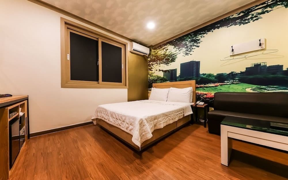 Seocheon Taxi Hotel