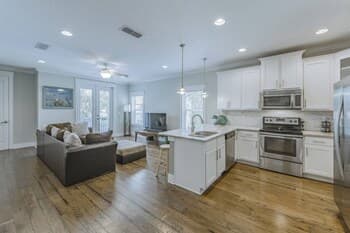 Oceanside Paradise - Ultra-modern Beach Townhouse