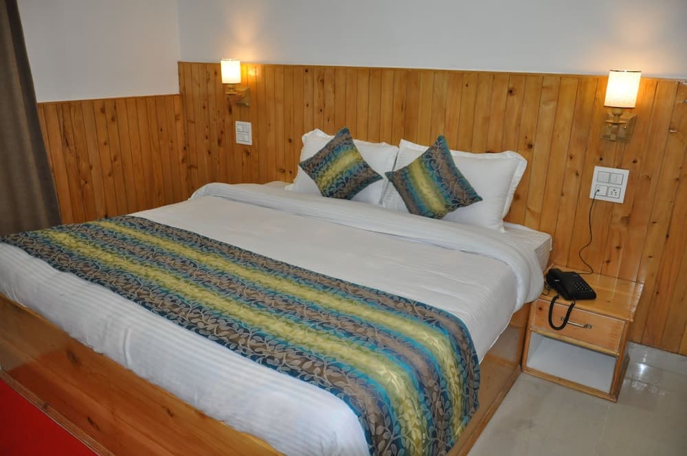 Hotel Aman Palace Kasol