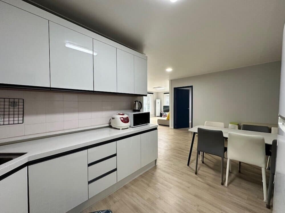 Window to the sky Pension