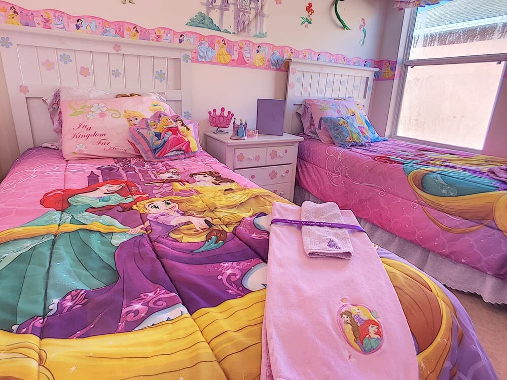 Enchanted Suites With 4 Master Suites!!